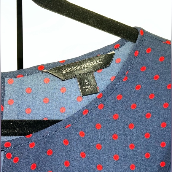 Banana Republic Ruffle Sleeve Blouse - Picture 3 of 3